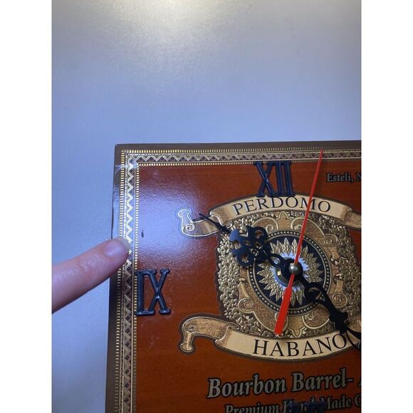 PERDOMO HABANO BOURBON BARREL-AGED MADURO GORDO CIGAR BOX CLOCK FROM NICARAGUA - Picture 13 of 16